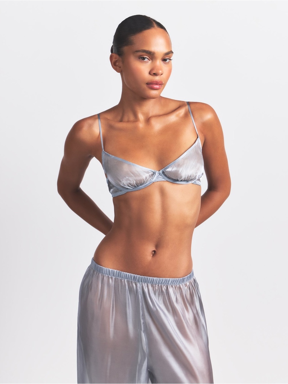 SKIMS Liquid Organza Scoop Bra Mirror 32B
